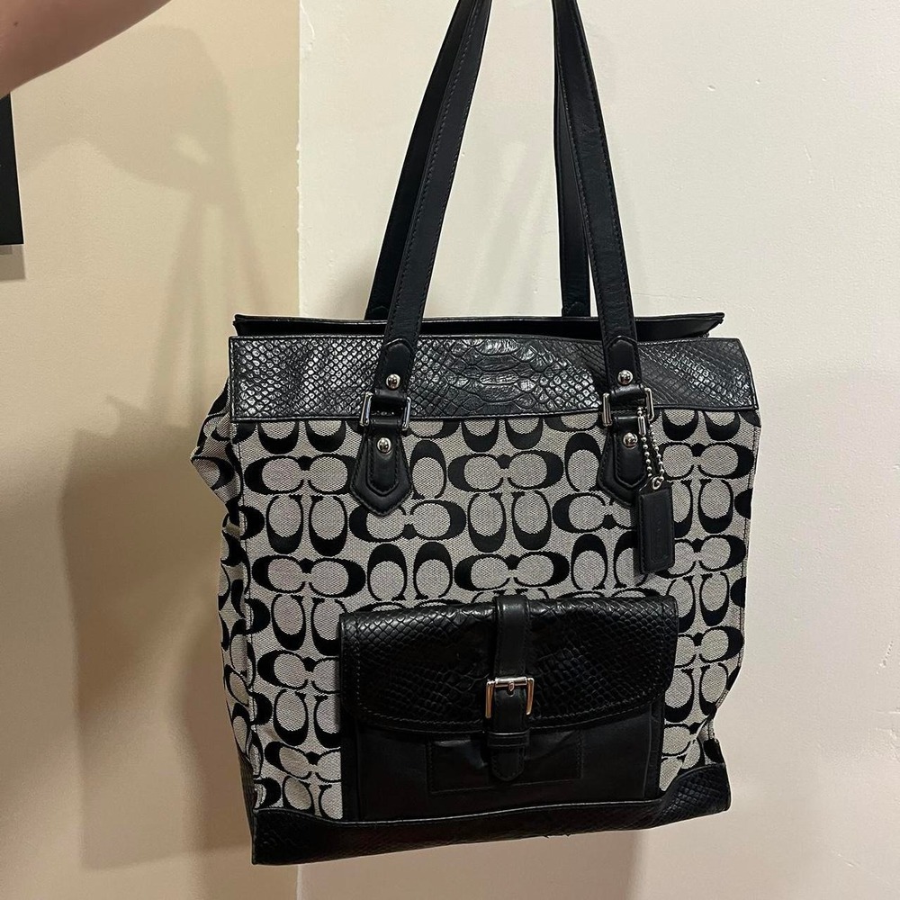 Y2K 2000s Signature C Monogram Coach Charlie Tote Shoulder Bag / Handbag
